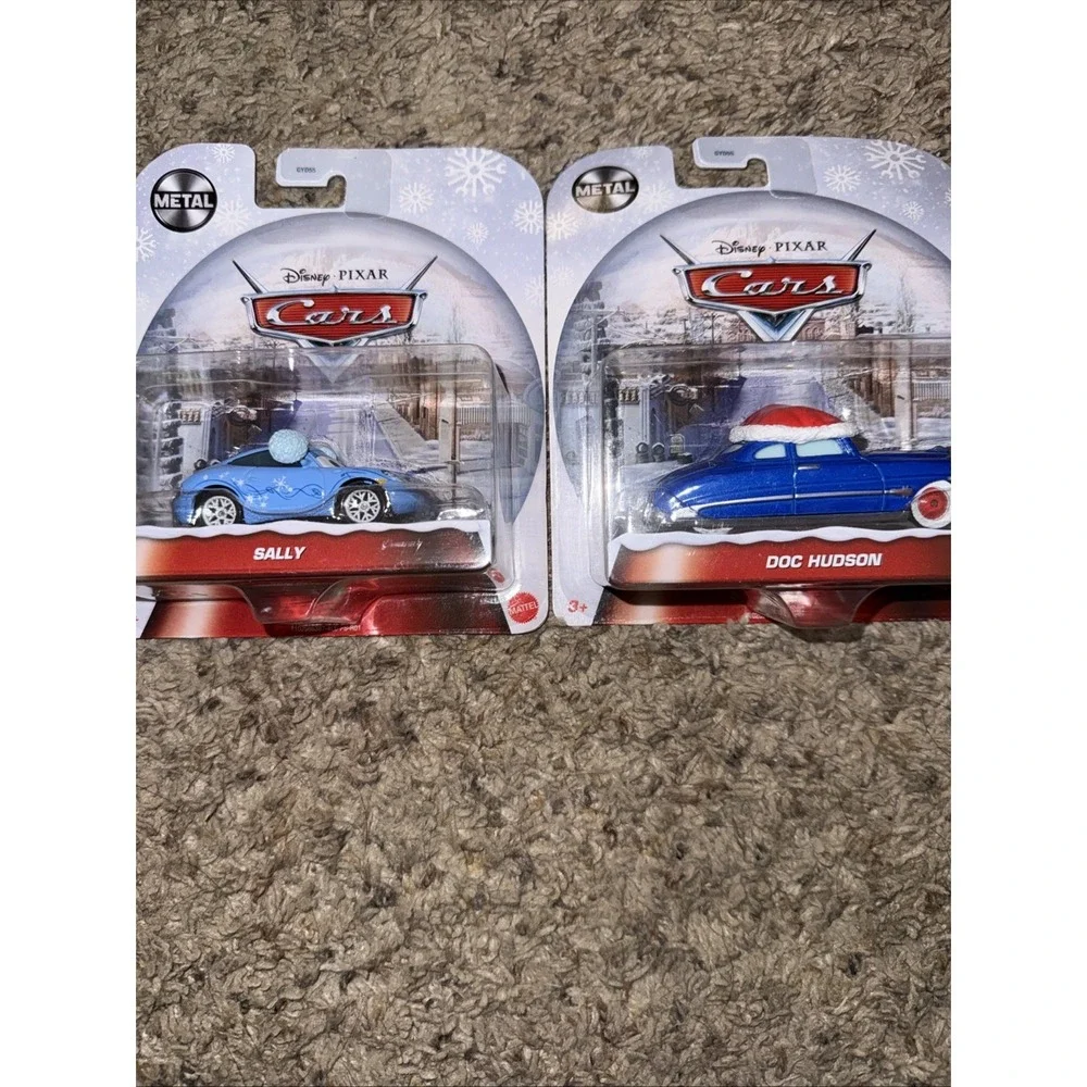 Disney Pixar Cars holiday Christmas die cast Lot Of 2 Sally & Doc Hudson 2022